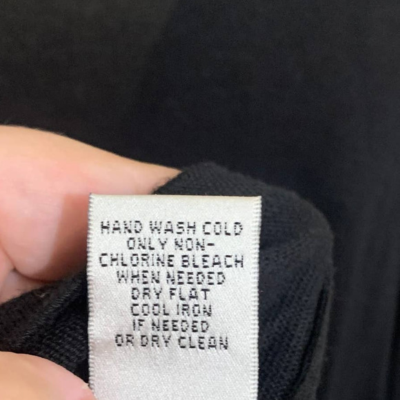 Cache Black Silky V-Neck Knit Top with White Embroidery - Picture 5 of 6